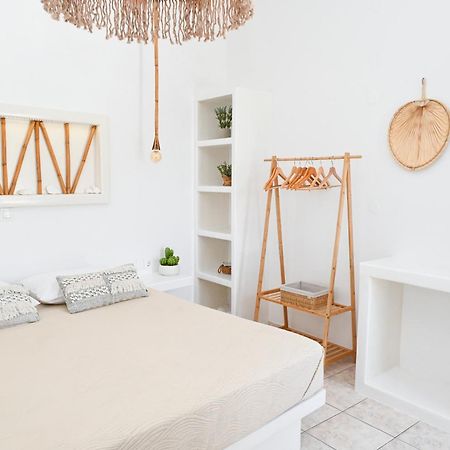 Niki Rooms Adamantas  Luaran gambar