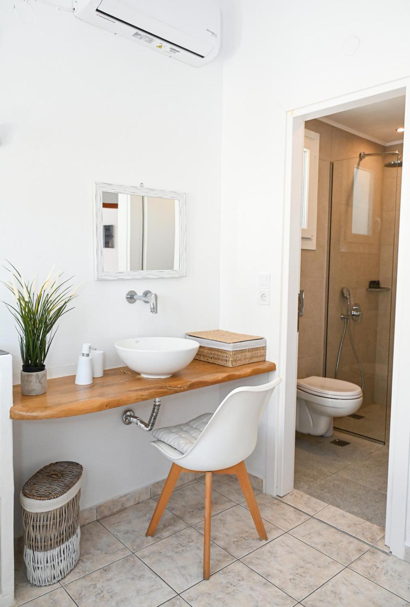 Niki Rooms Adamantas  Luaran gambar